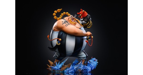 Queen by SY Studio