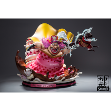 Big Mom vs Luffy Gear 4 by Shenwu Studio