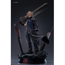 Cloud Strife FFVII: Advent Children by FE STUDIO