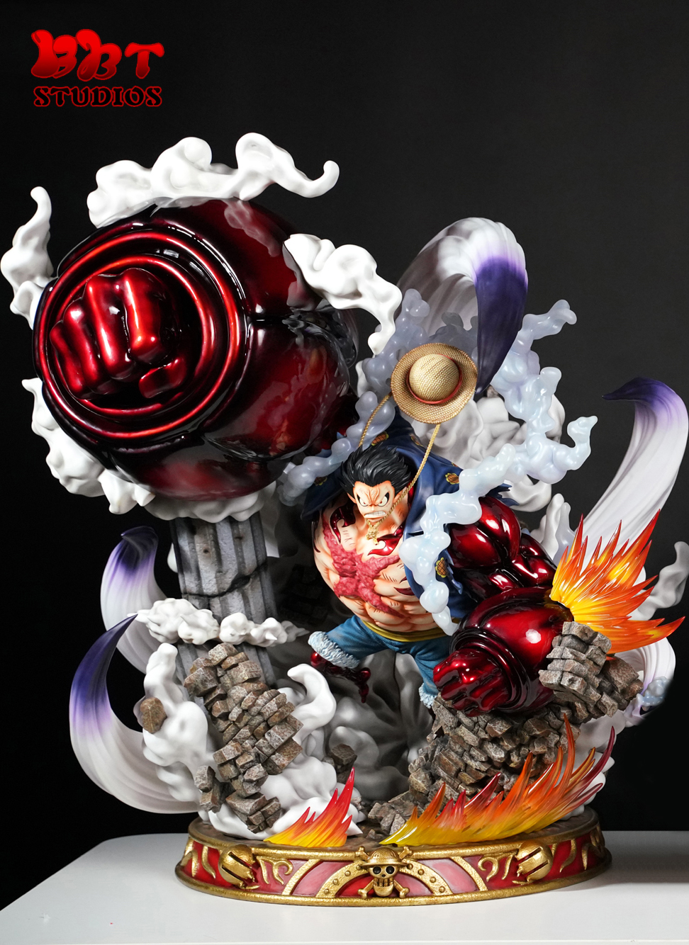 gear 4 luffy statue