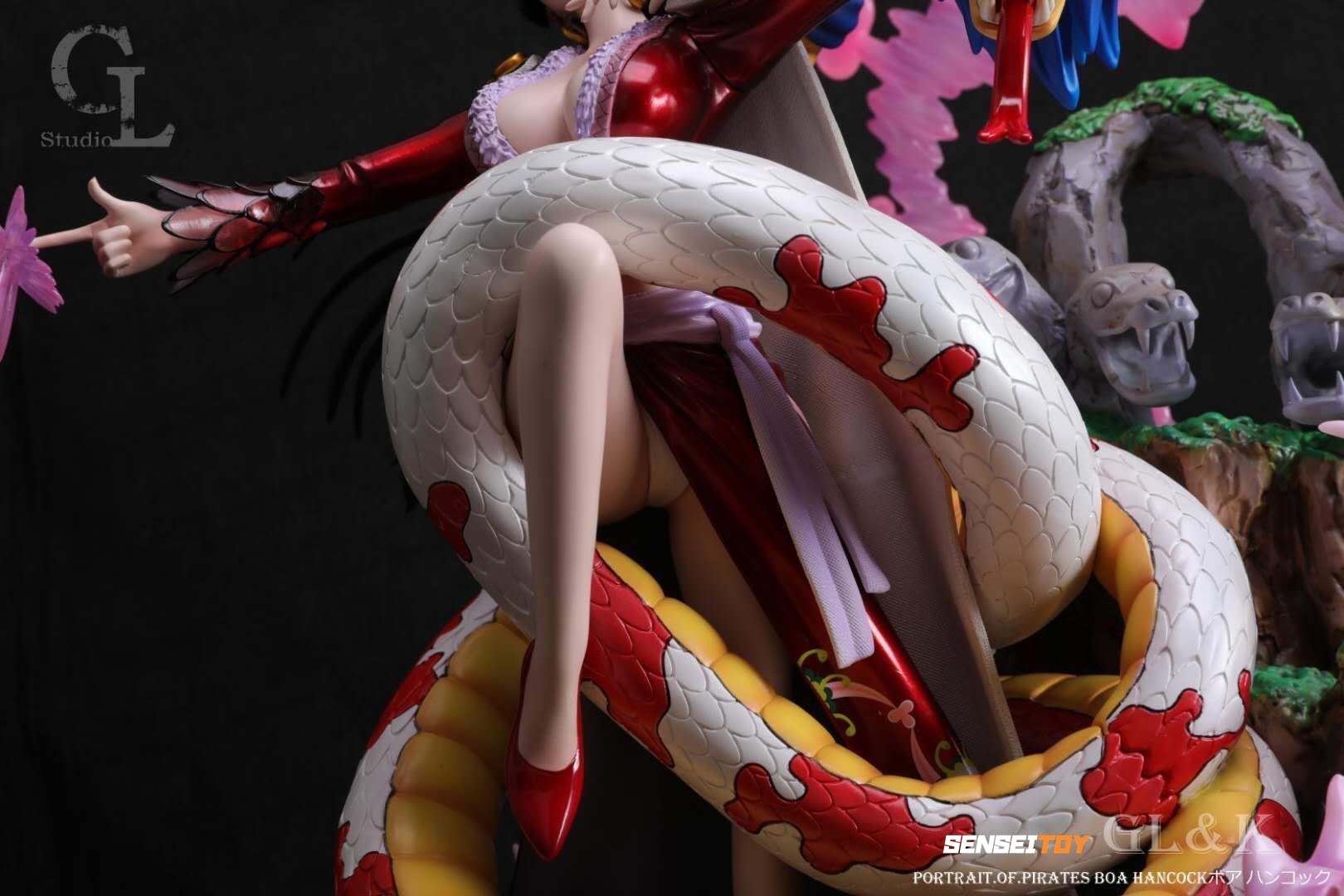 Boa hancock statue nude