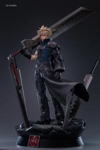 Cloud Strife FFVII: Advent Children by FE STUDIO