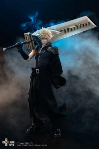 FFVII - Cloud Strife 1/6 Action Figure by GAMETOYS 