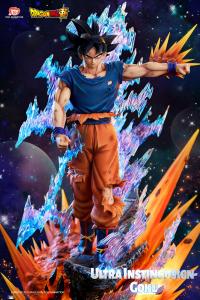 Goku Ultra Instict  By Light Year Studio